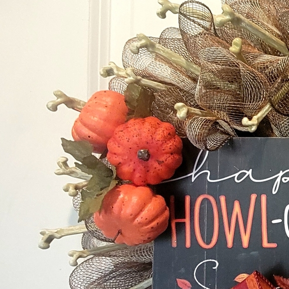 Halloween Dog Wreath Game of Bones Deco Mesh Bows - Picture 3 of 9